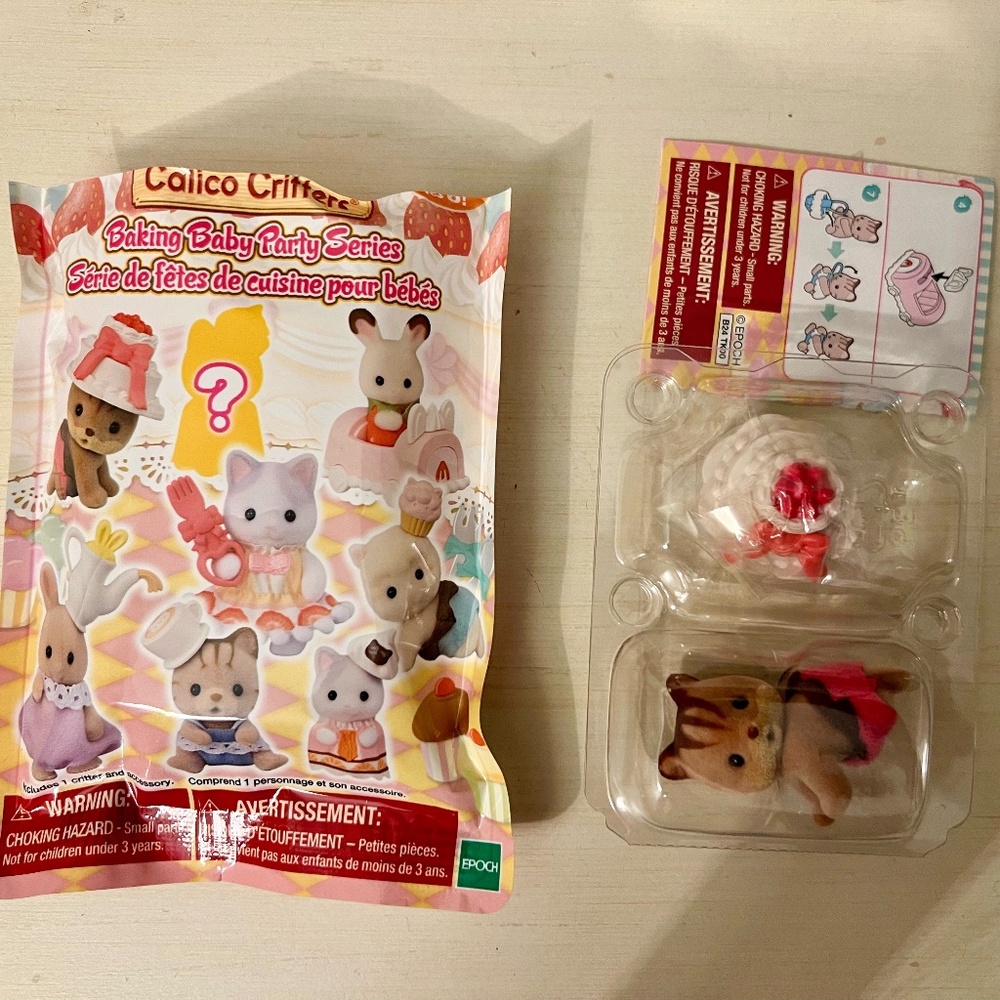 Calico Critters Sylvanian Families Baking Baby Cakes Alyssa Squirrel New